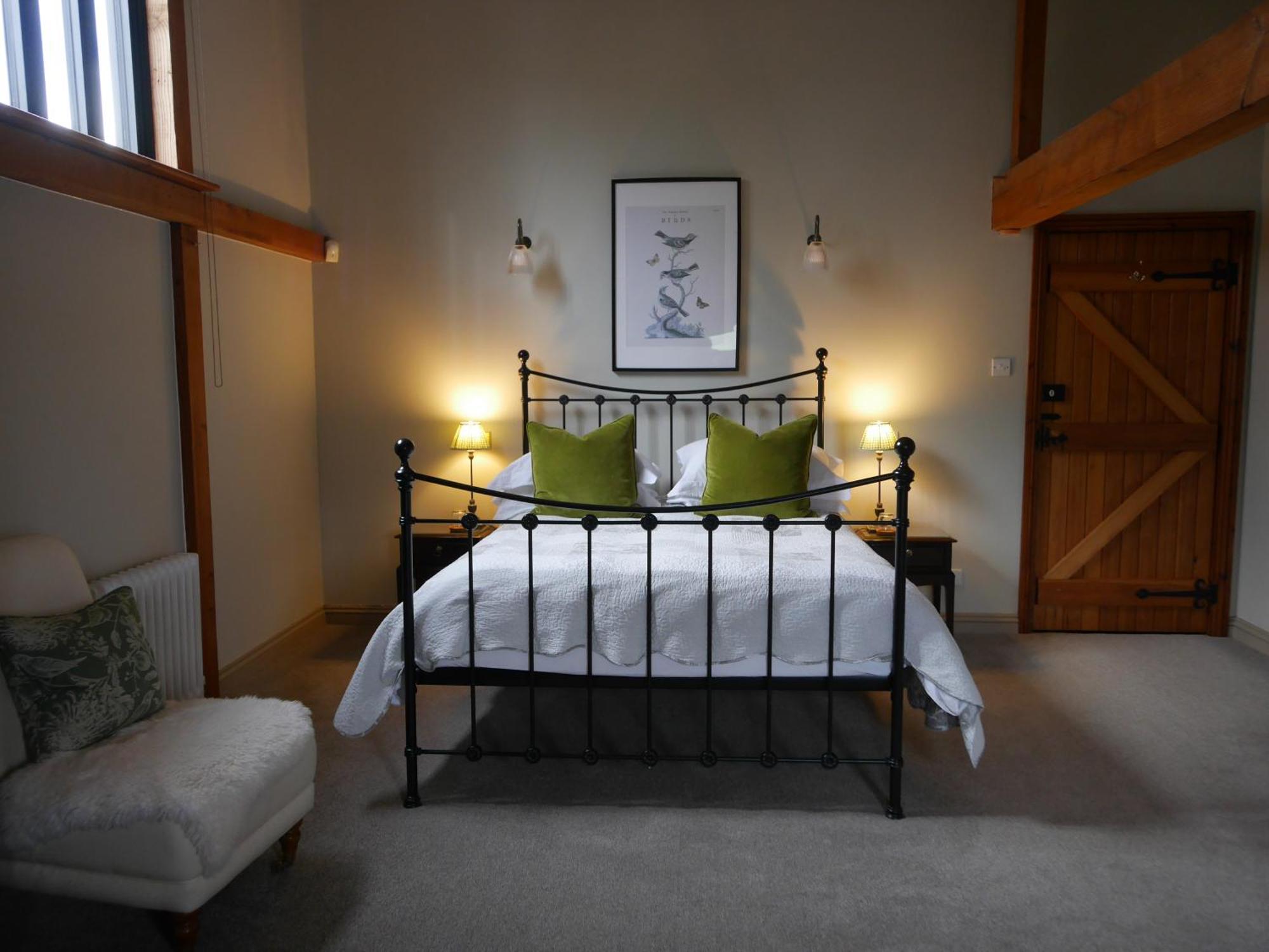 North Downs Barn Bed & Breakfast Rochester  Bagian luar foto